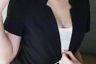 美媛馆 – 免费照片大放送！伊小七MoMo户外写真，让你心动不已。