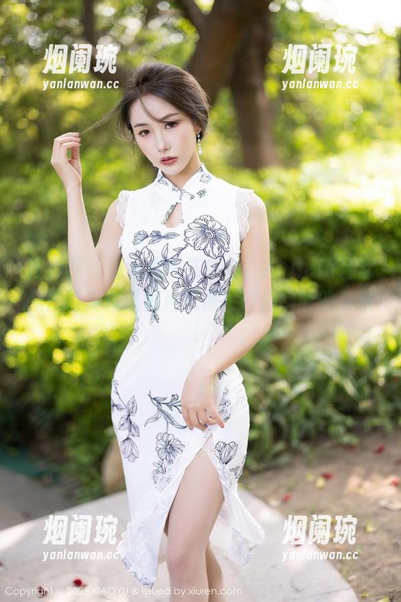 语画界 - 穿上这件连体衣，Angela喜欢猫的写真作品简直就像在开启绚丽的梦境！