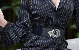 语画界 – 想在线切换到徐莉芝的制服合集？福利来袭，别错过！