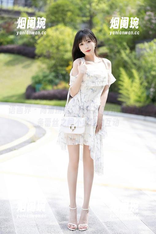 语画界 - 高清捕捉：杨紫嫣Cynthia与那条蕾丝之间不经意的互动