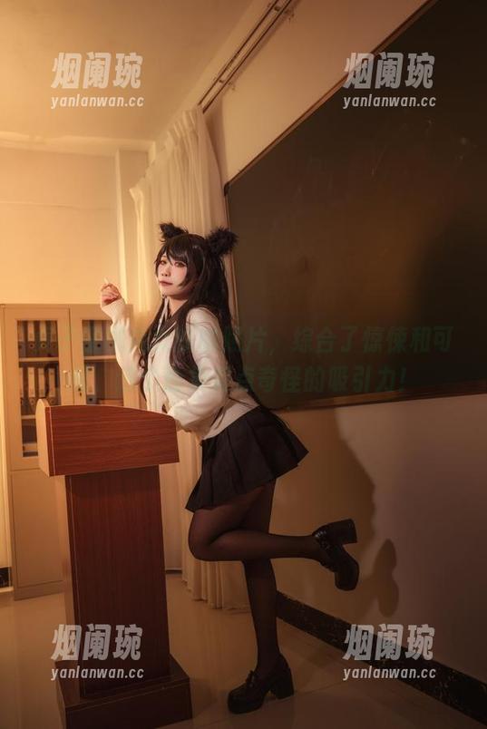 贞子蜜桃兔女郎的照片，综合了惊悚和可爱，这个合集有点奇怪的吸引力！