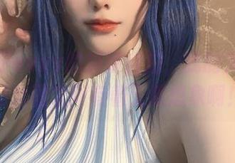 看起起子vvvv的旗袍自拍，我的天，原图和套图之间有着无限想象啊！