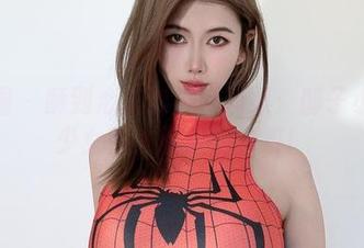 微密圈 – 酥到心里的福利图集：醇子小姨版少女引发的自问自答！