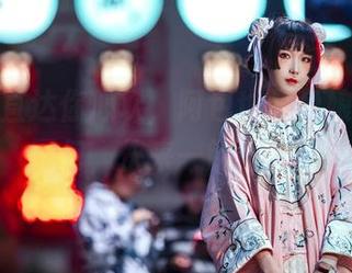 从草原直达你心坎，阿包也是兔娘的奶牛图包，快来一键下载！