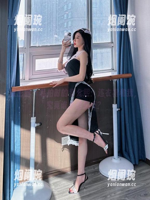 黎允熙 微密圈 - 私拍时的黎允熙:连衣裙和我,究竟谁才是焦点?