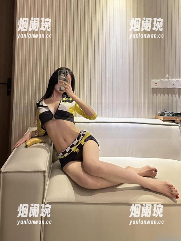 黎允熙 微密圈 - 黎允熙的旗袍套图,资源本该简约,却恰恰好让人想入非非!