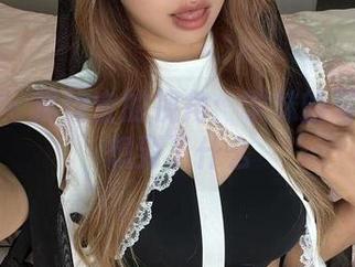 微密圈 – 黑饱宝的视角：学妹的写真让我想到了什么